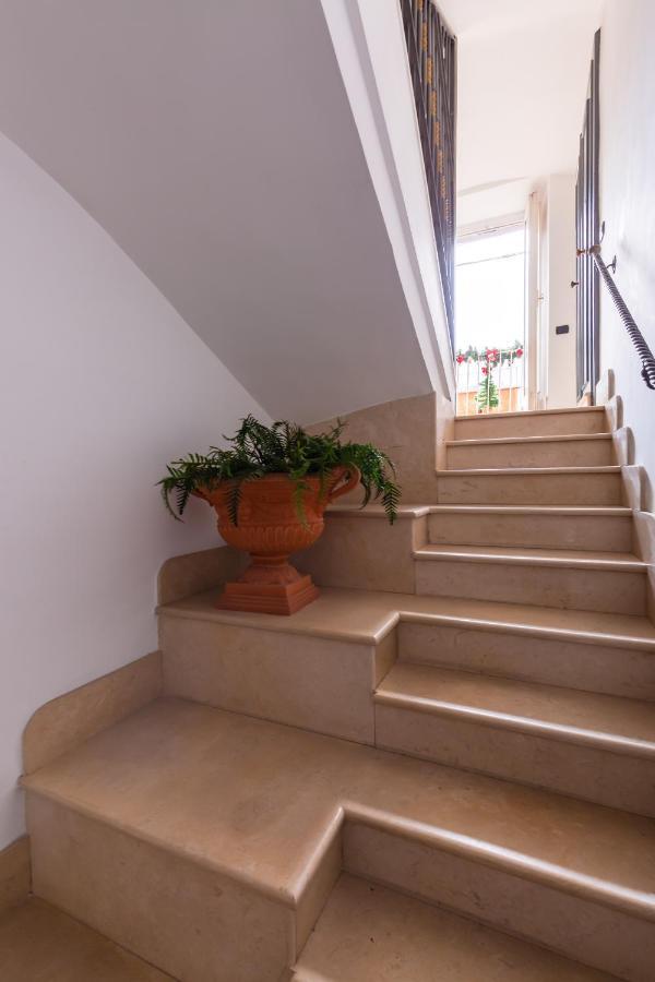 Residenza Partanna By Napoliapartments 外观 照片
